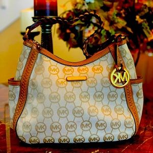 Michael Kors handbag / Shoulder Bag 💼